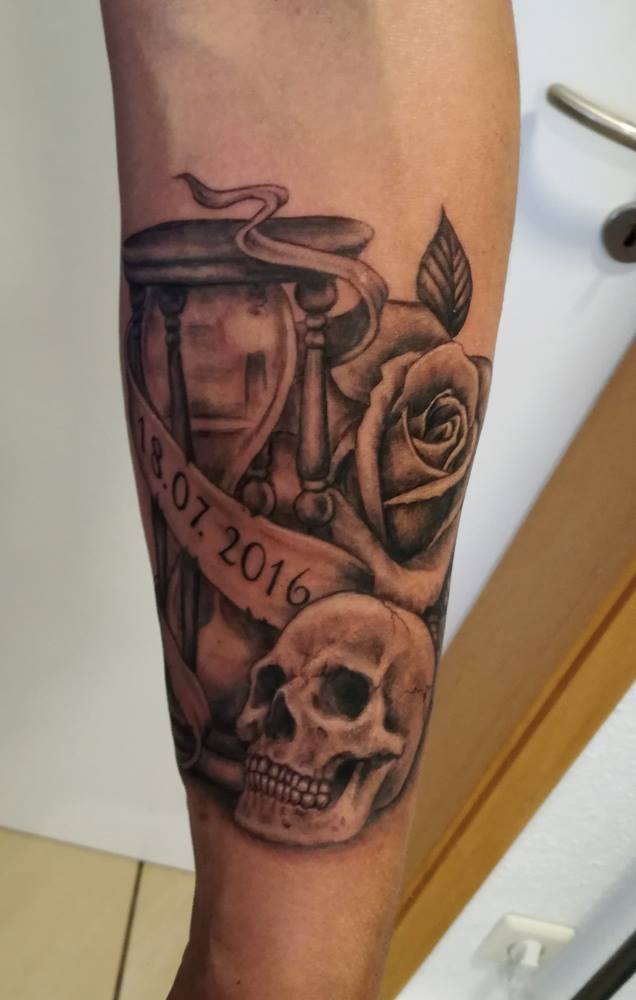 Armsleeve in progress
